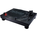 Technics SL-1210MK7 pickup cu acționare directă pentru DJ (motor cu acționare directă fără metal în construcția rotorului care generează o rotație stabilă, conectori alimentare/pfono)
