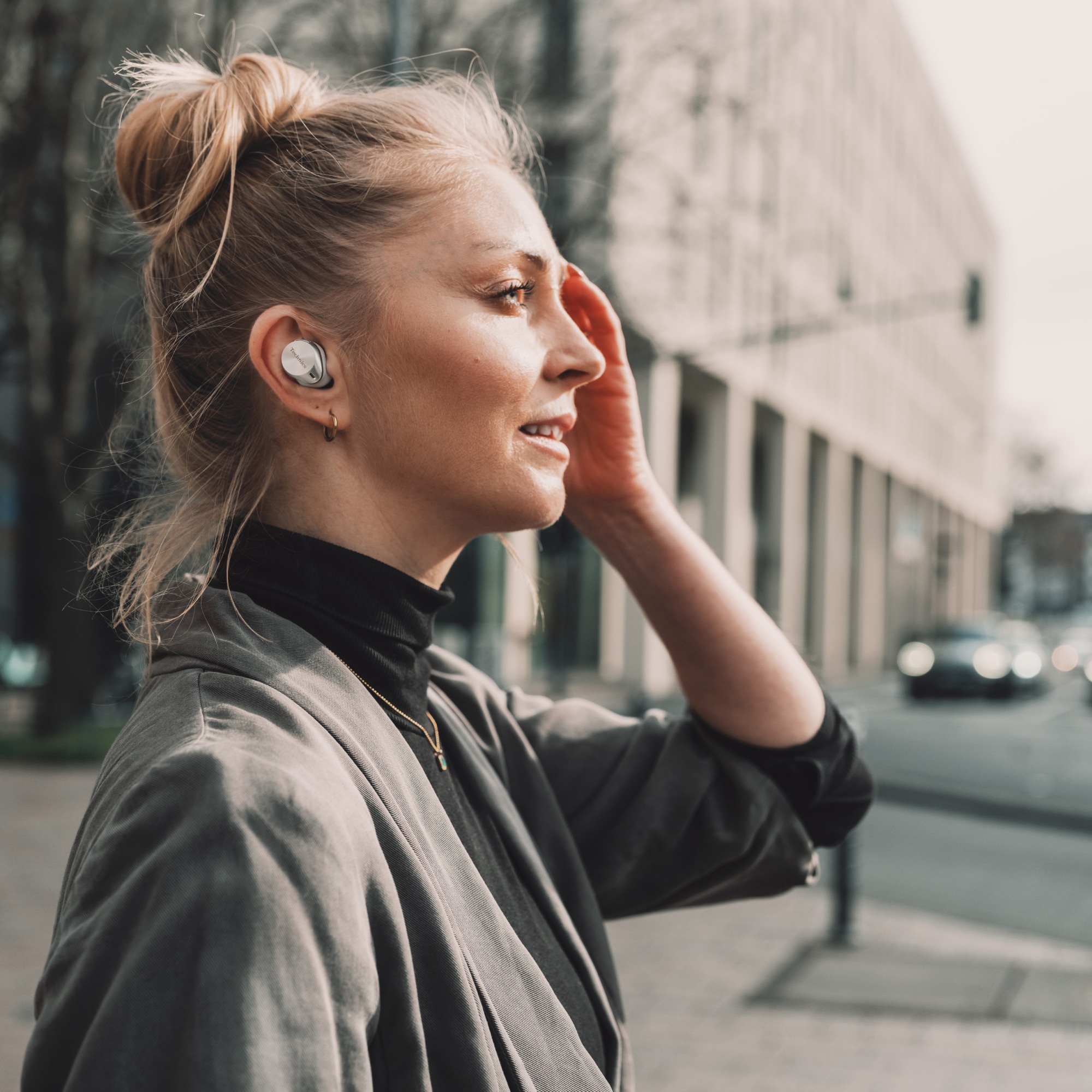 Technics EAH-AZ80E-K 11 ast 2133633.jpg.pub