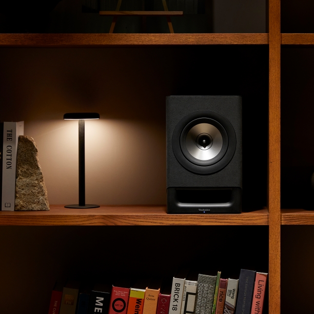Technics SC-CX700E-H 19 ast 2504566.jpg.pub .thumb .644.644