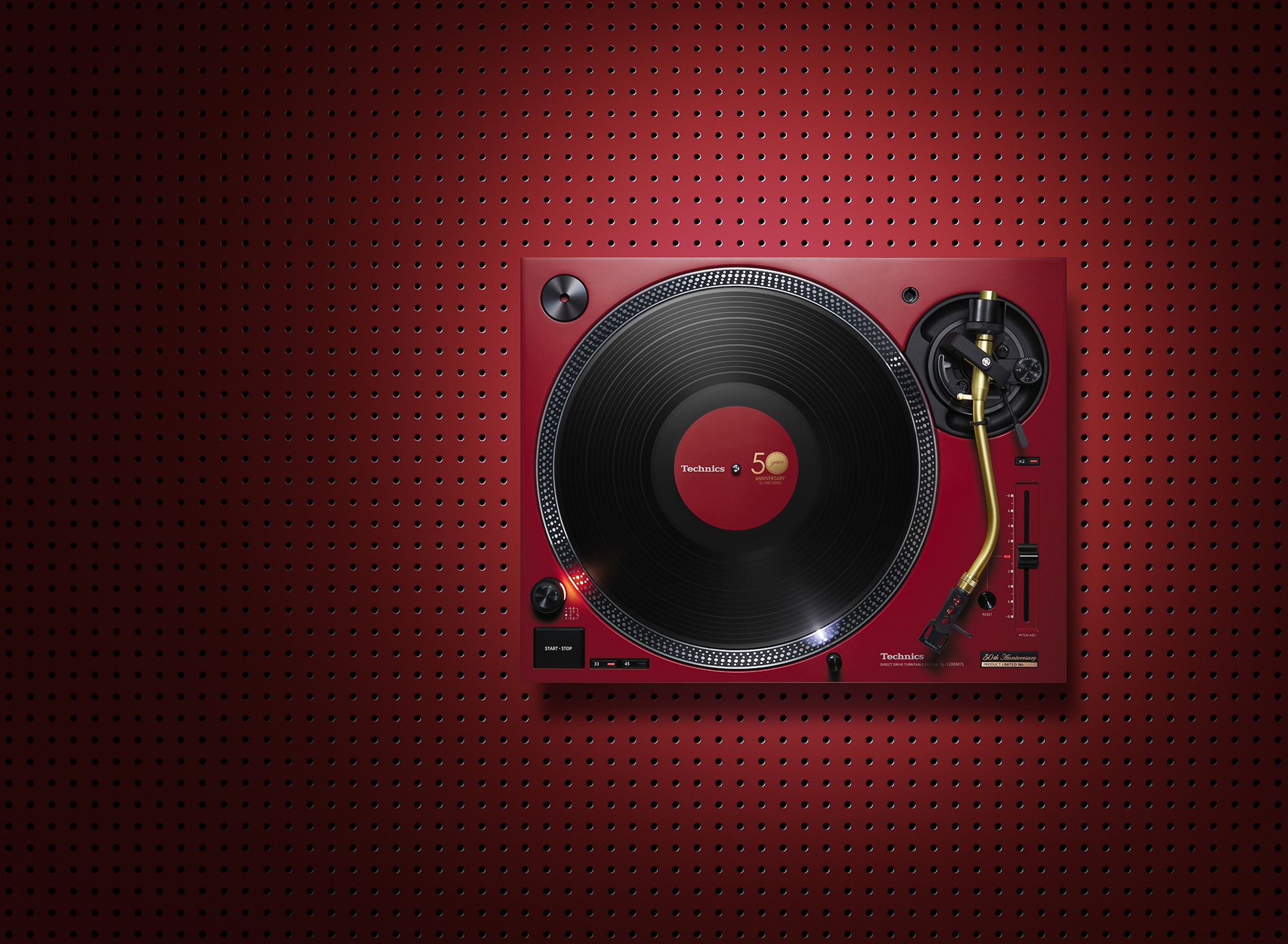 Technics SL-1200MK7EG Technics SL-1200MK7 echipament DJ cu antrenare directă (Motor cu acționare directă fără fier în construcția rotorului care generează o rotație stabilă, conectori Power/Phono, braț de înaltă sensibilitate) 11 Technics SL-1200MK7EG SL 1200M7L getinspired 3