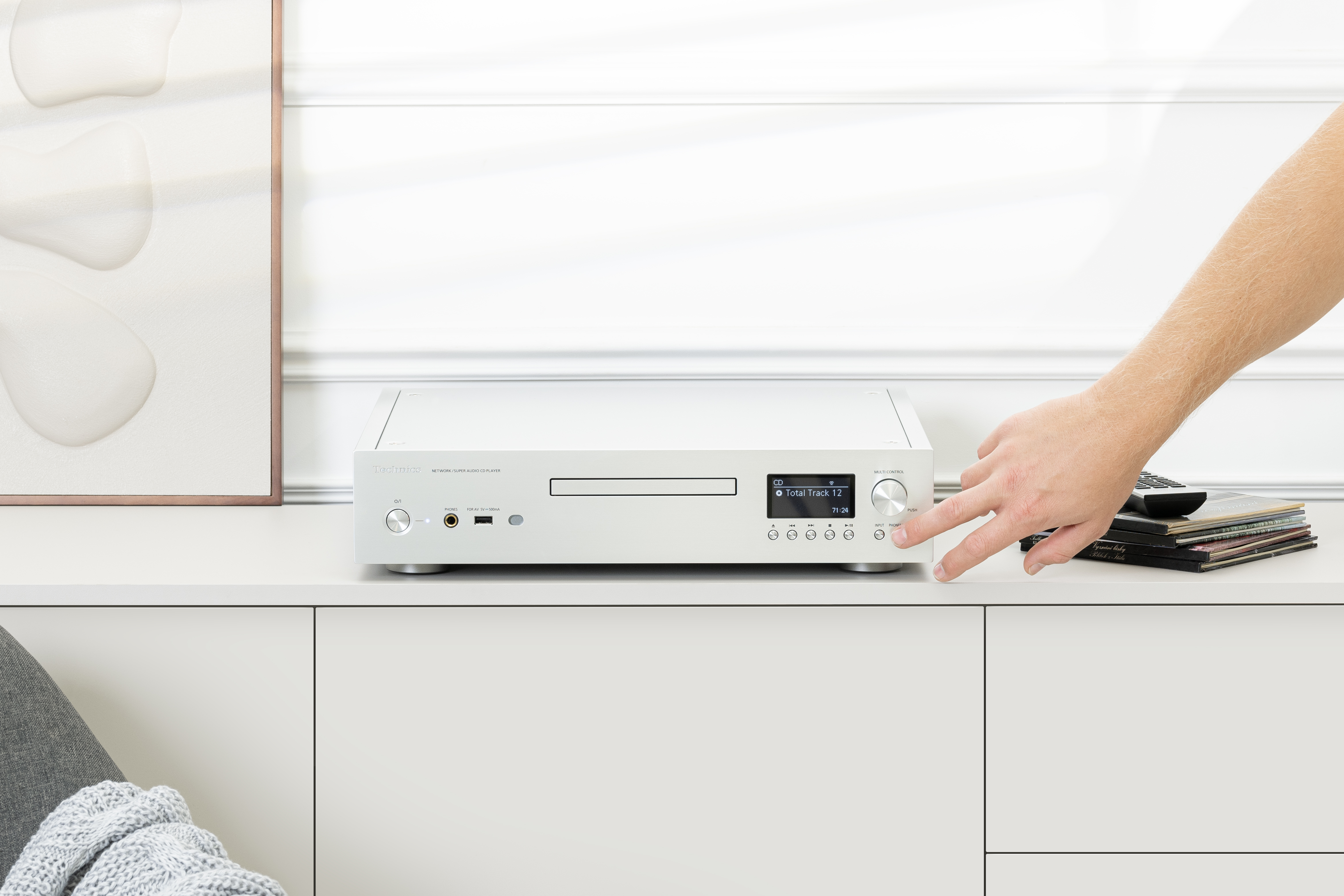 Technics SL-G700M2E-S Technics SL-G700M2 Network Super Audio CD Player Grand Class (Convertor D/A coerent de înaltă precizie, anulare activă a zgomotului cu injecție de curent), argintiu 11 Technics SL-G700M2E-S SL G700M2 05