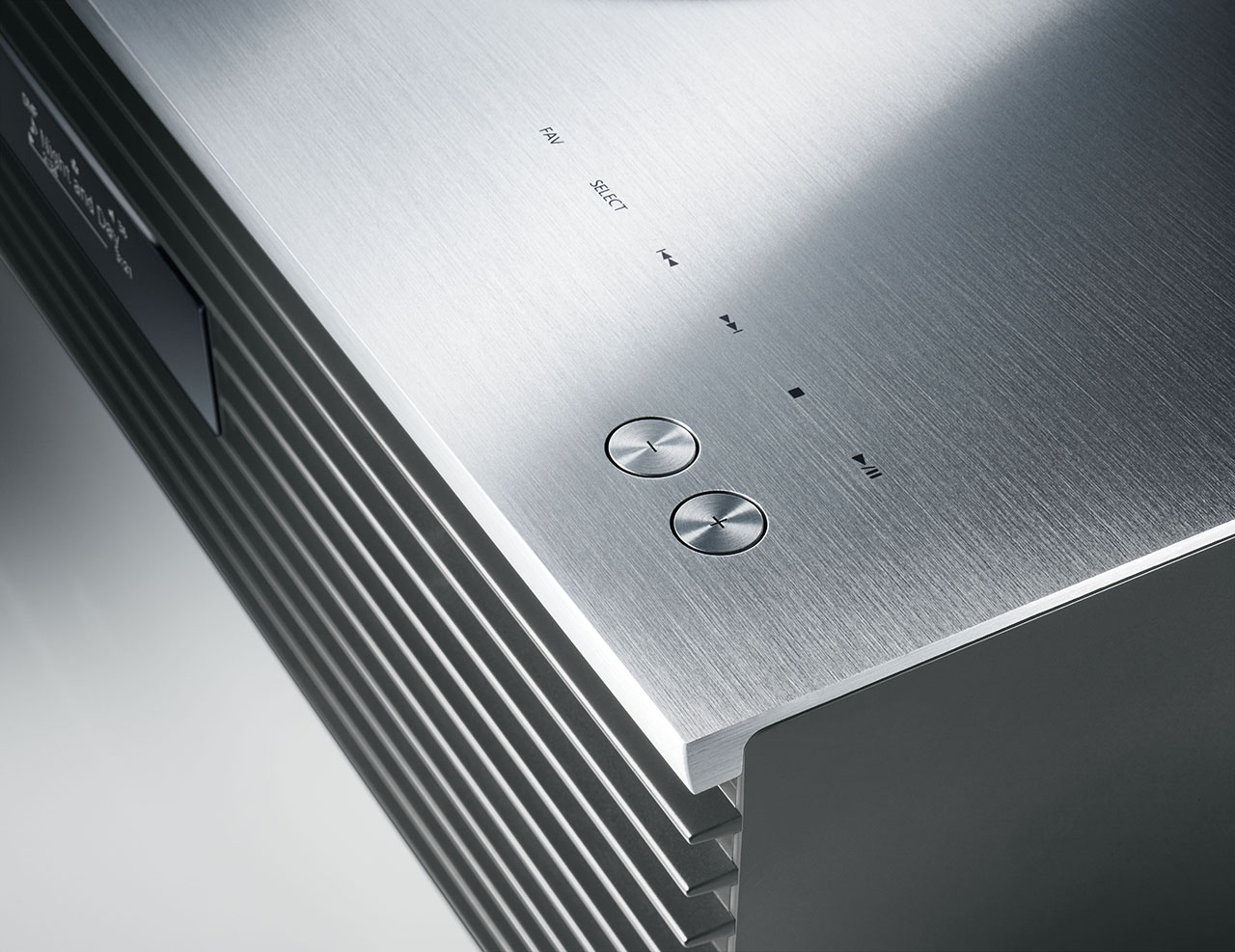 Technics SC-C70MK2EGS Technics SC-C70MK2 Premium Class - Sistem muzical all-in-one (3 amplificatoare complet digitale JENO, Space Tune, Technics Audio Center, Dual Power System), argintiu 10 Technics SC-C70MK2EGS sc c70mk2 getinspired 2